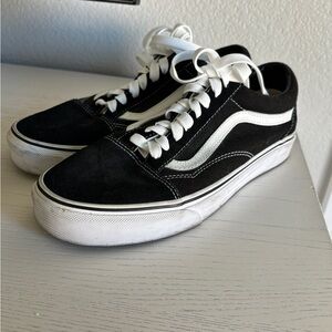 Vans Men's Classic Black and White Sneakers